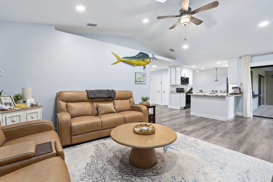 待售: $465,000 (3 贝兹, 2 浴室, 2146 平方英尺)