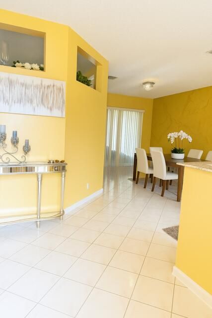 For Rent: $4,200 (4 beds, 2 baths, 2644 Square Feet)