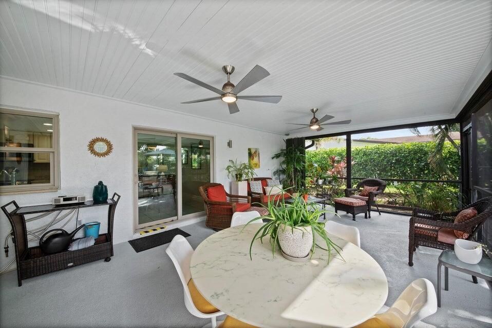 出租: $4,500 (2 贝兹, 2 浴室, 1344 平方英尺)