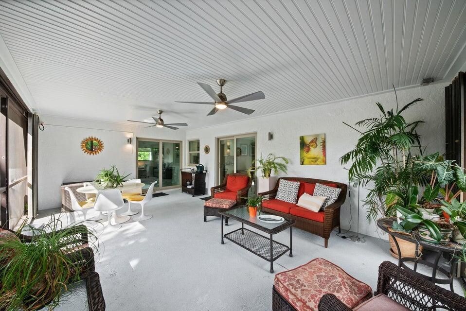 出租: $4,500 (2 贝兹, 2 浴室, 1344 平方英尺)