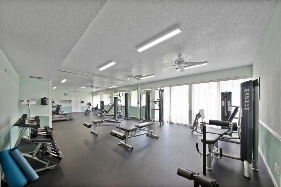 出租: $4,500 (2 贝兹, 2 浴室, 1344 平方英尺)