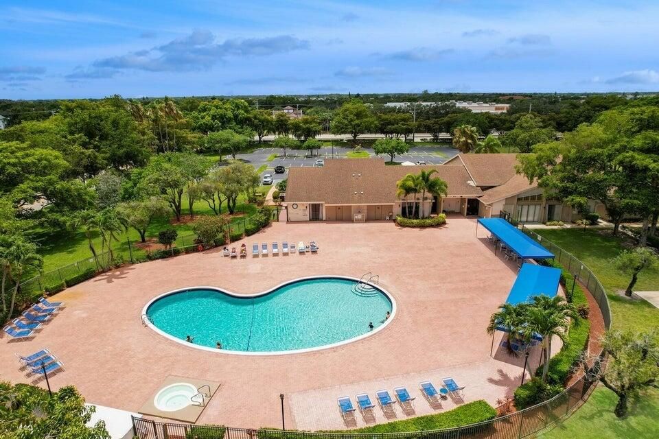 出租: $4,500 (2 贝兹, 2 浴室, 1344 平方英尺)