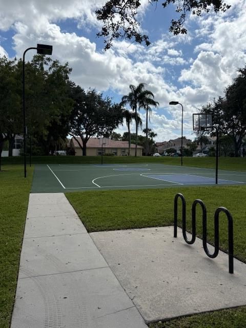 For Rent: $4,200 (4 beds, 2 baths, 2644 Square Feet)