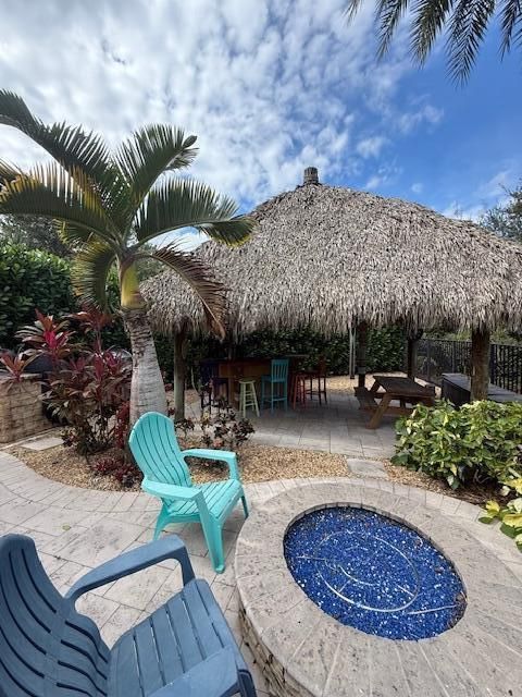 For Sale: $760,000 (4 beds, 3 baths, 2675 Square Feet)