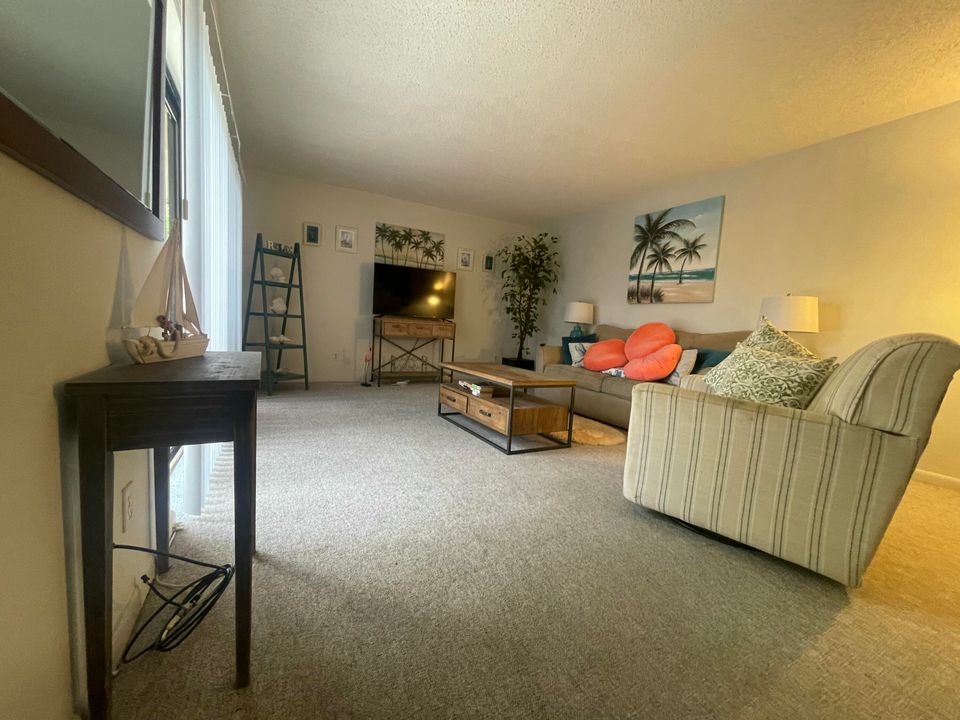 En Renta: $2,000 (2 camas, 2 baños, 1328 Pies cuadrados)