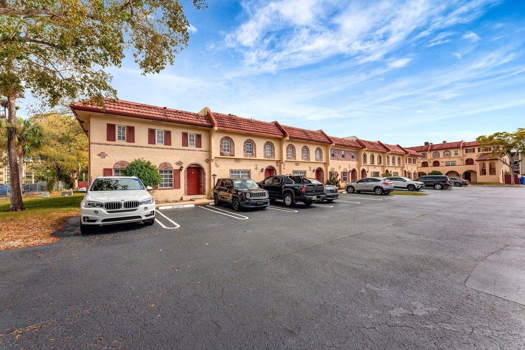 For Sale: $340,000 (3 beds, 2 baths, 1500 Square Feet)