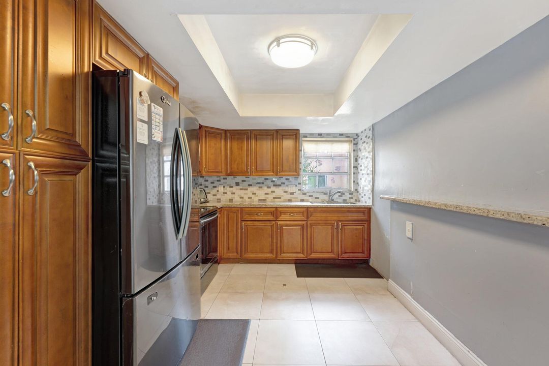 For Sale: $340,000 (3 beds, 2 baths, 1500 Square Feet)