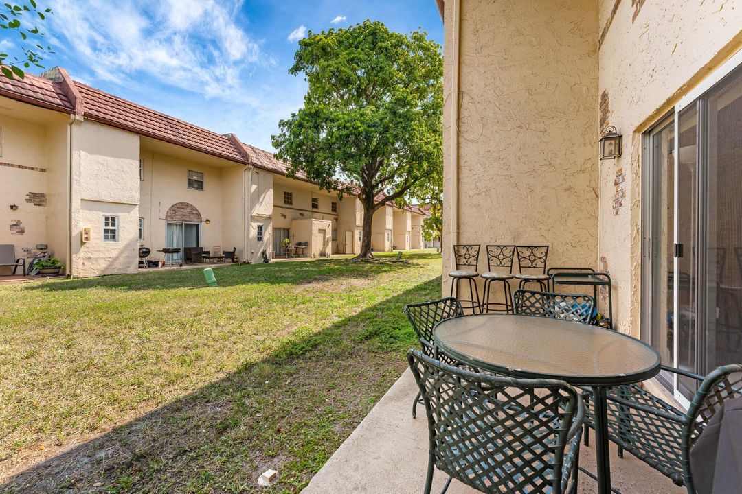 For Sale: $340,000 (3 beds, 2 baths, 1500 Square Feet)