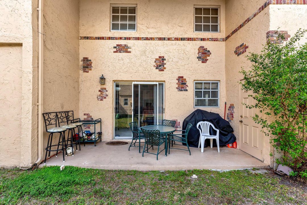 For Sale: $340,000 (3 beds, 2 baths, 1500 Square Feet)