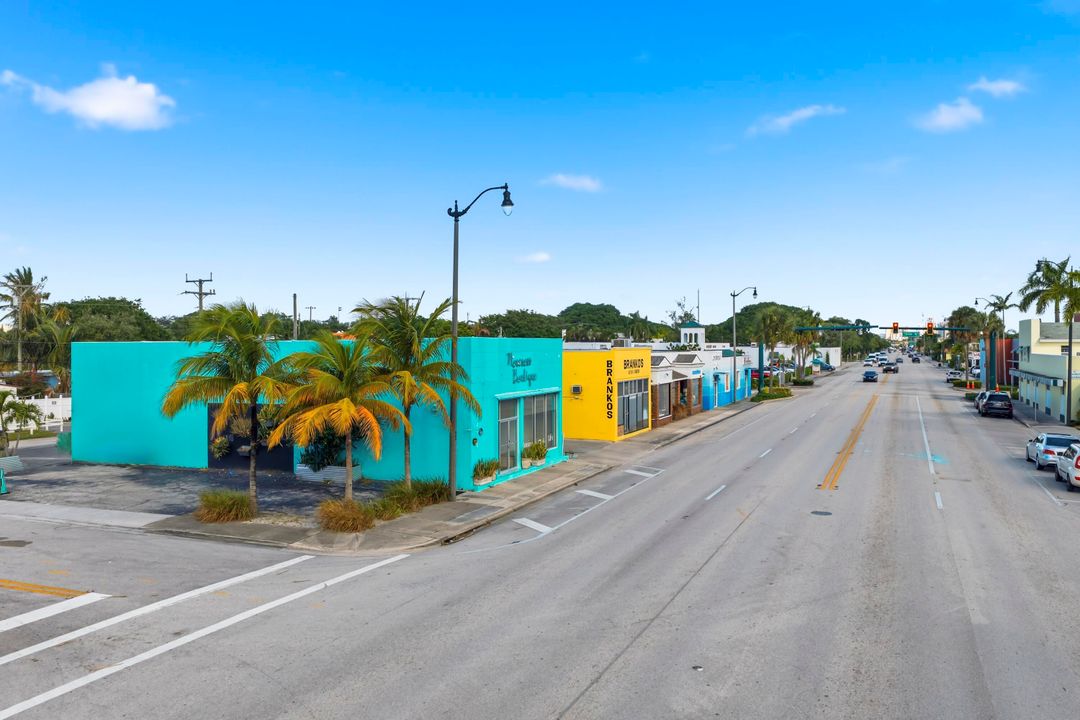 На продажу: $11,000 (0 спален, 0 ванн, 1984 Квадратных фут)