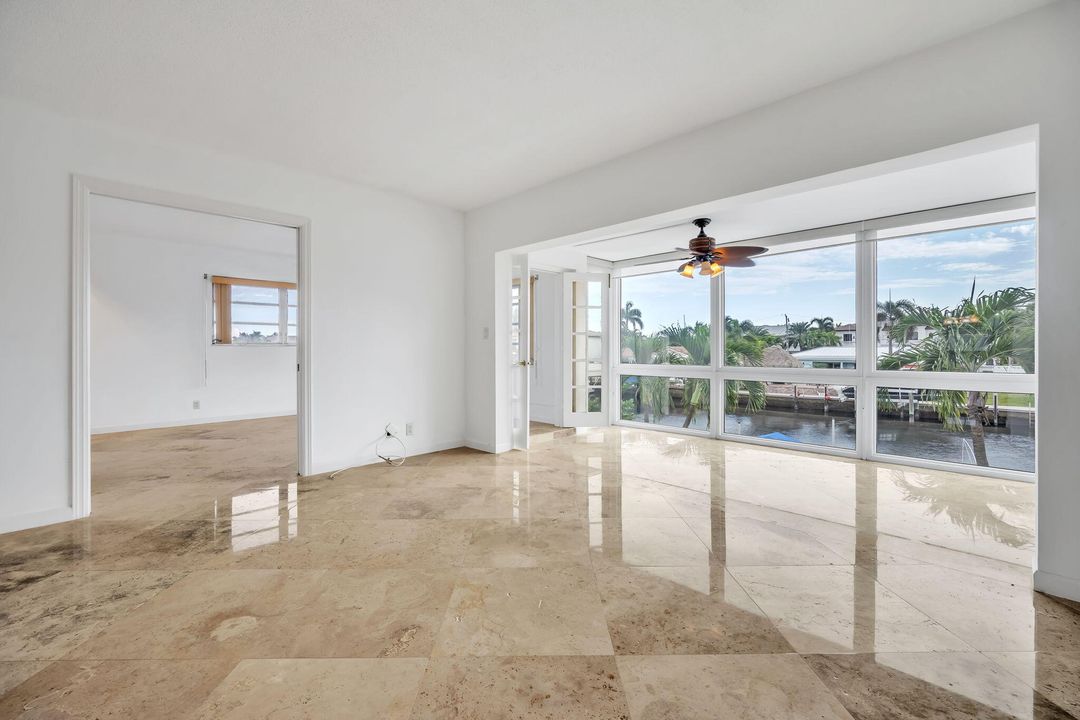 В аренду: $2,500 (2 спален, 2 ванн, 1267 Квадратных фут)