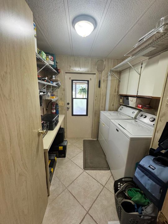 待售: $69,000 (2 贝兹, 2 浴室, 1400 平方英尺)