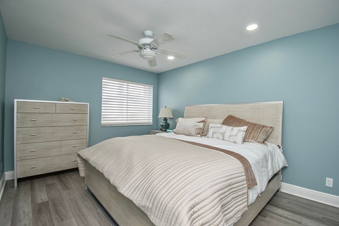 Под контрактом: $895,000 (3 спален, 2 ванн, 1874 Квадратных фут)