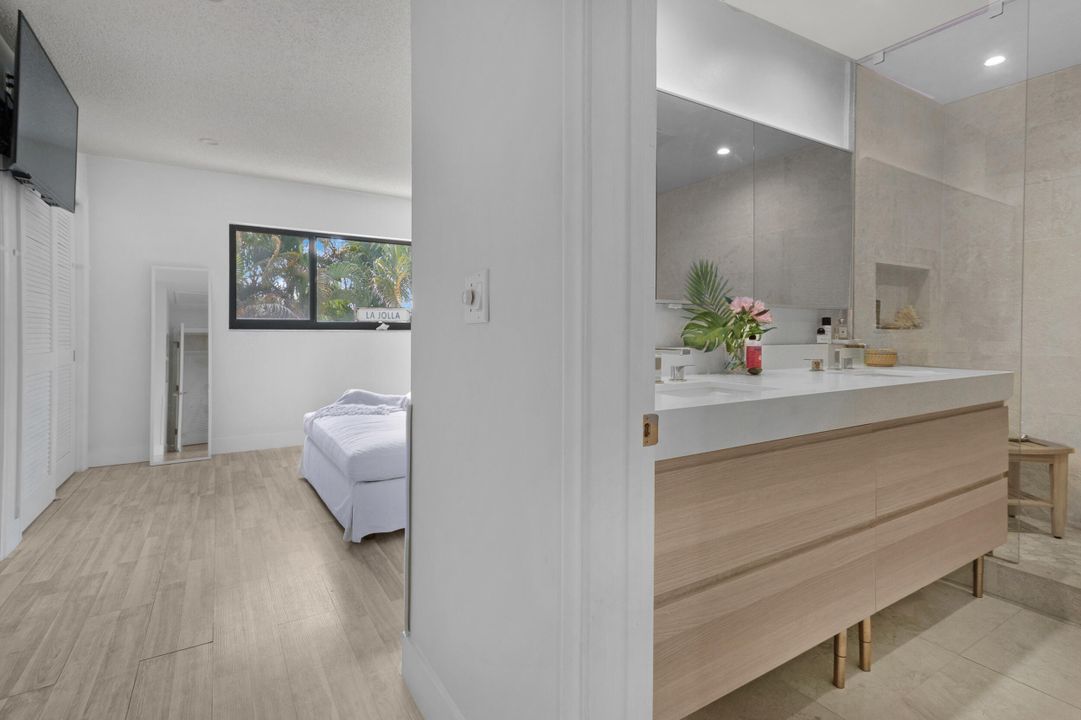 待售: $450,000 (2 贝兹, 2 浴室, 1440 平方英尺)