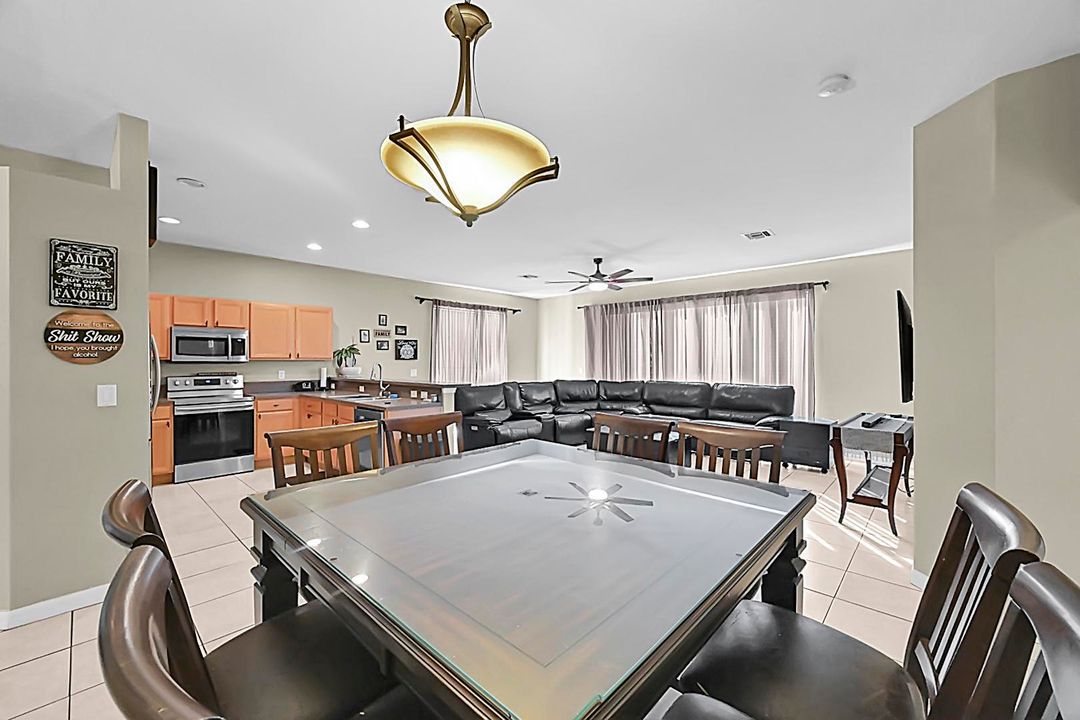 Active With Contract: $395,000 (3 beds, 2 baths, 1817 Square Feet)