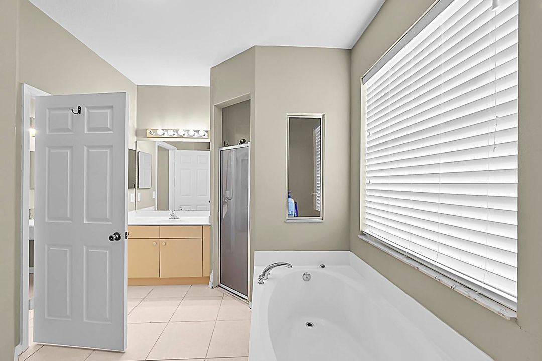 Active With Contract: $395,000 (3 beds, 2 baths, 1817 Square Feet)