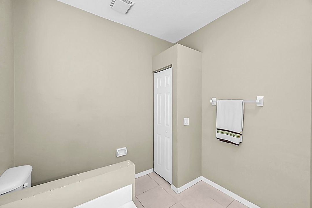 Active With Contract: $395,000 (3 beds, 2 baths, 1817 Square Feet)