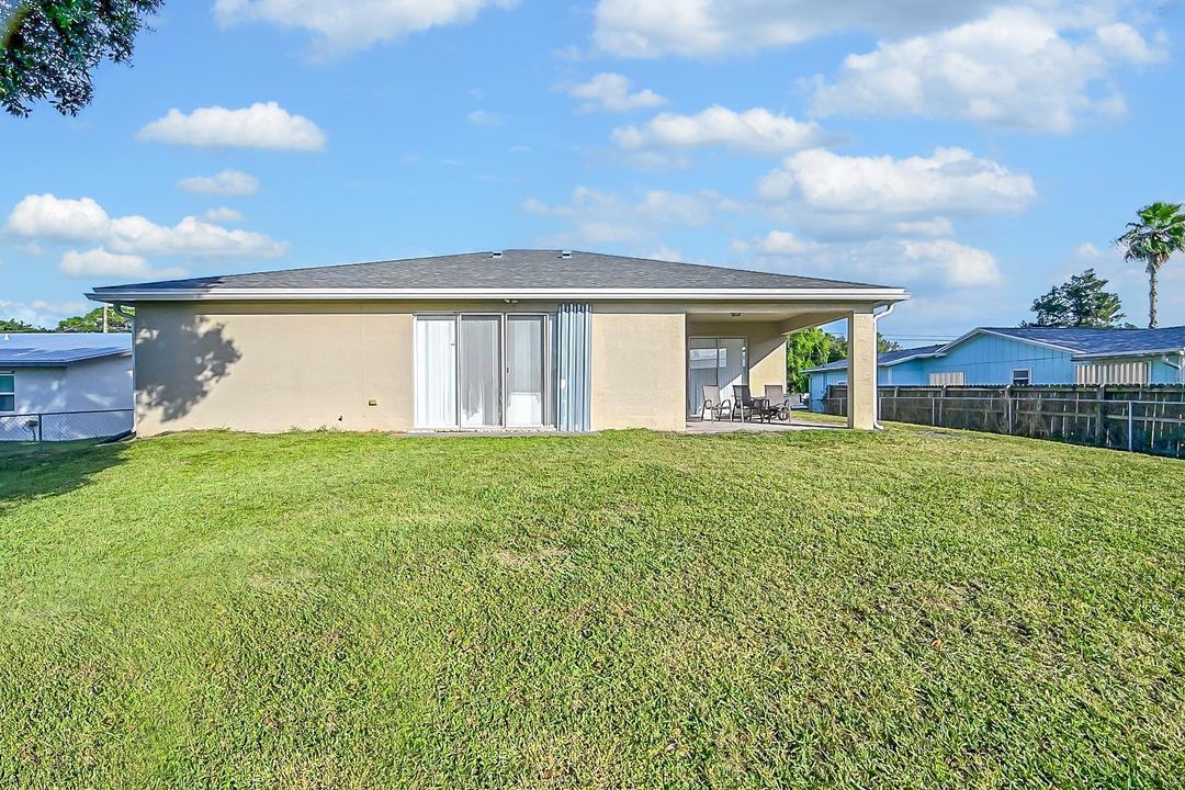 Active With Contract: $395,000 (3 beds, 2 baths, 1817 Square Feet)