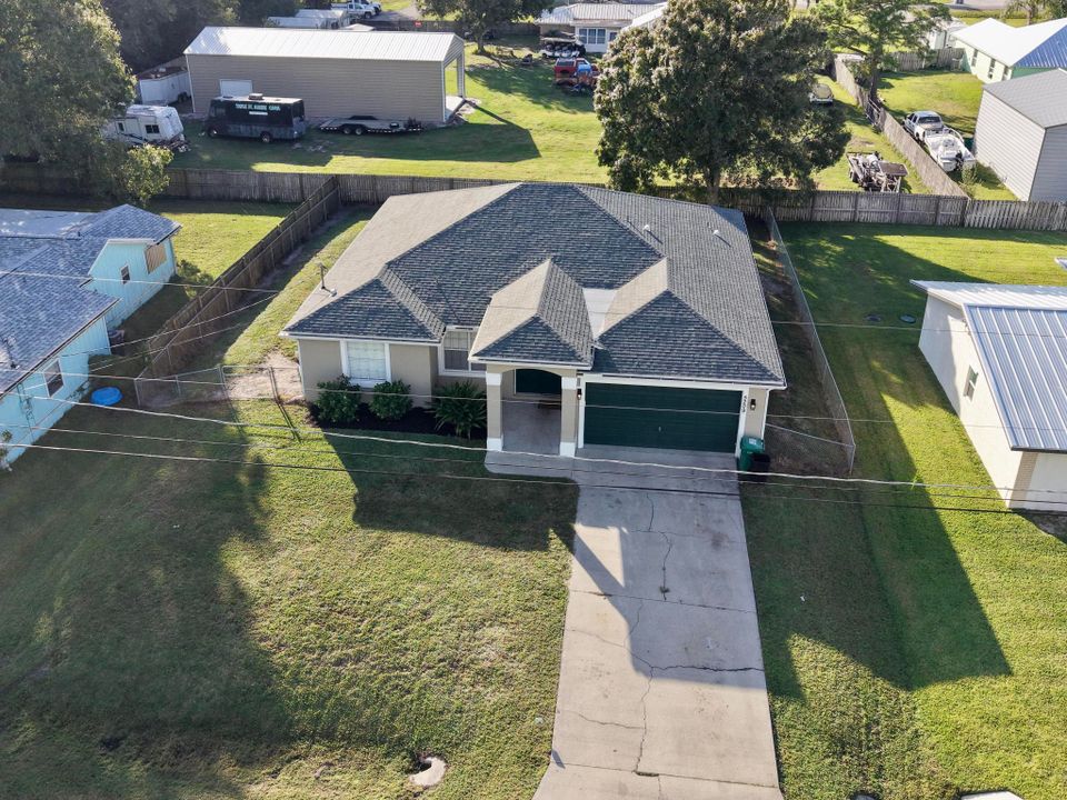 Active With Contract: $395,000 (3 beds, 2 baths, 1817 Square Feet)