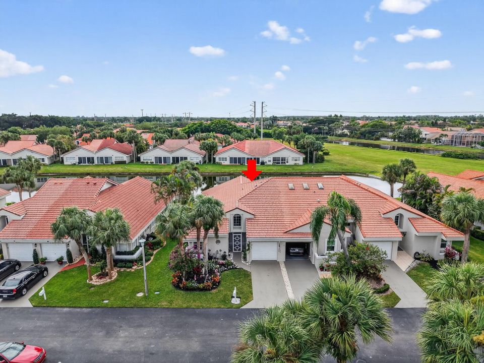 For Sale: $418,000 (2 beds, 2 baths, 1727 Square Feet)