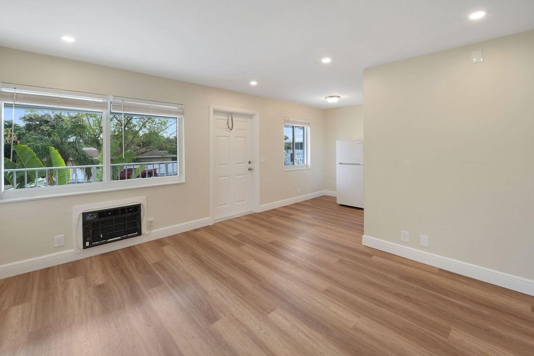 Activo con contrato: $1,350 (1 camas, 1 baños, 455 Pies cuadrados)