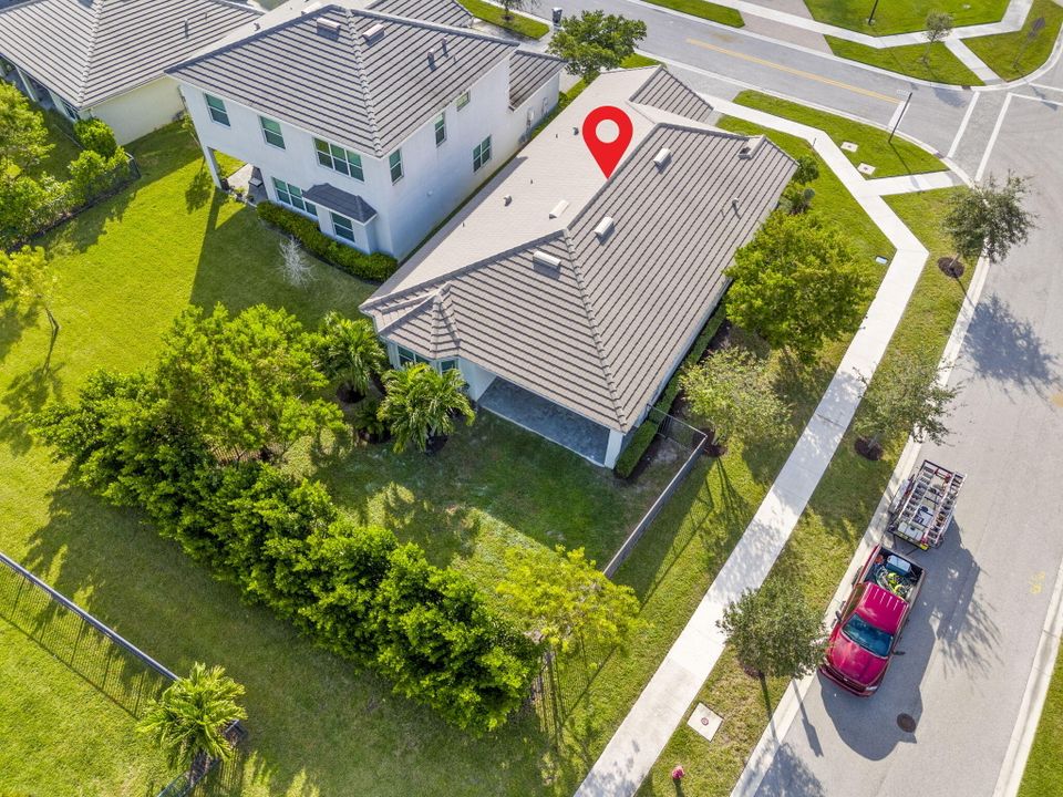 For Sale: $569,000 (3 beds, 2 baths, 2042 Square Feet)