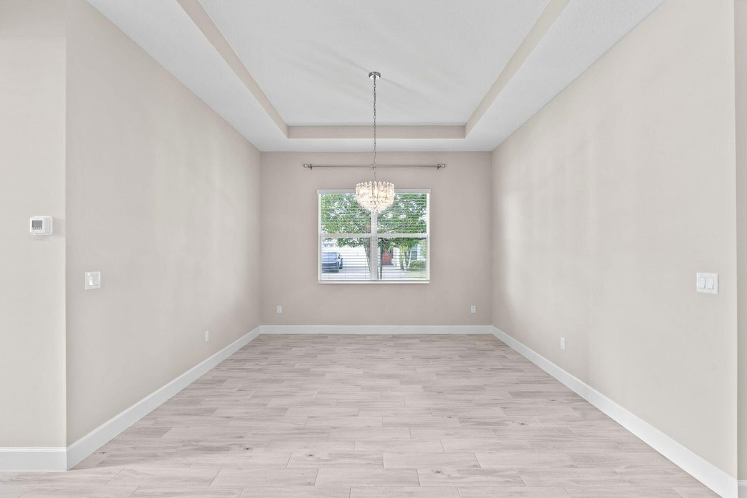 For Sale: $569,000 (3 beds, 2 baths, 2042 Square Feet)