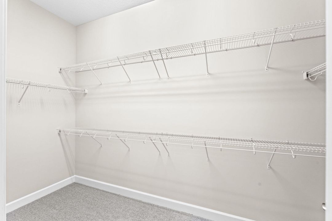 For Sale: $569,000 (3 beds, 2 baths, 2042 Square Feet)