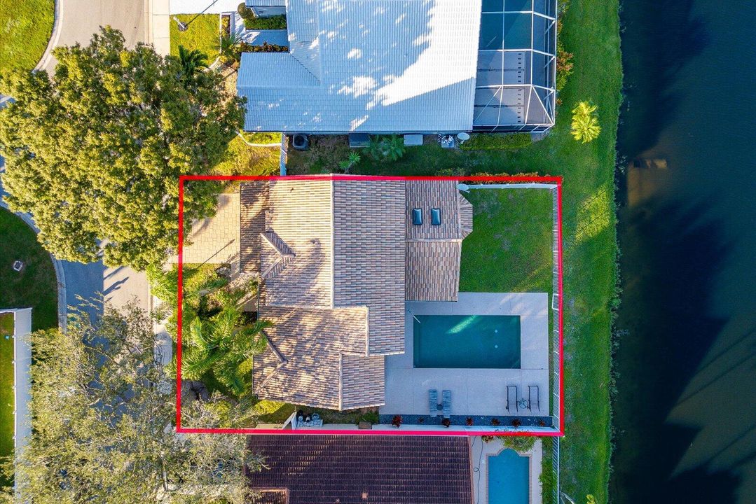 For Sale: $815,000 (3 beds, 2 baths, 1977 Square Feet)