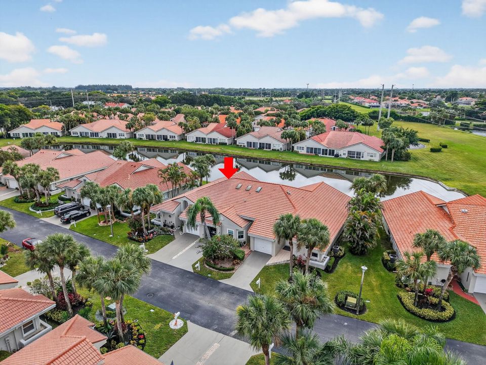 For Sale: $418,000 (2 beds, 2 baths, 1727 Square Feet)