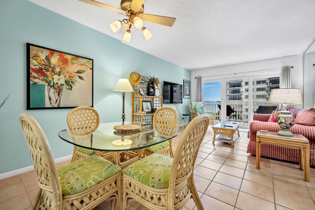 合同活跃: $3,200 (1 贝兹, 1 浴室, 800 平方英尺)