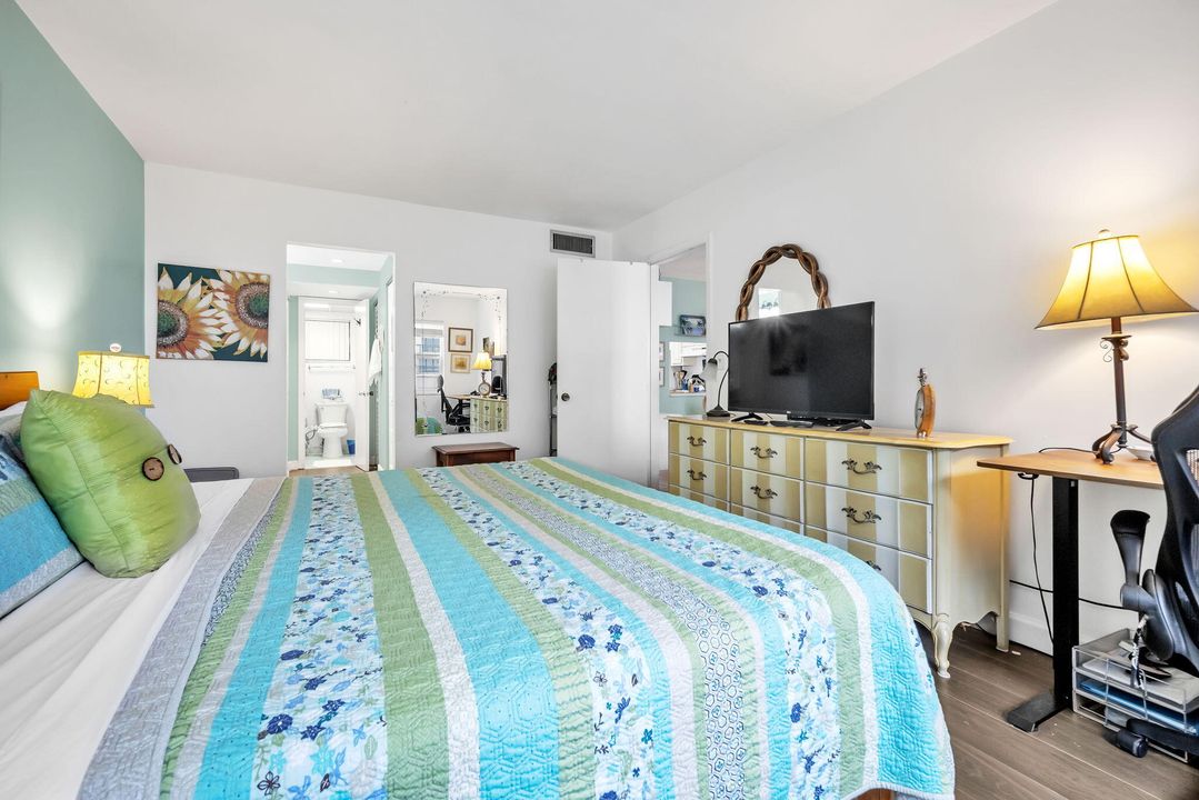 合同活跃: $3,200 (1 贝兹, 1 浴室, 800 平方英尺)