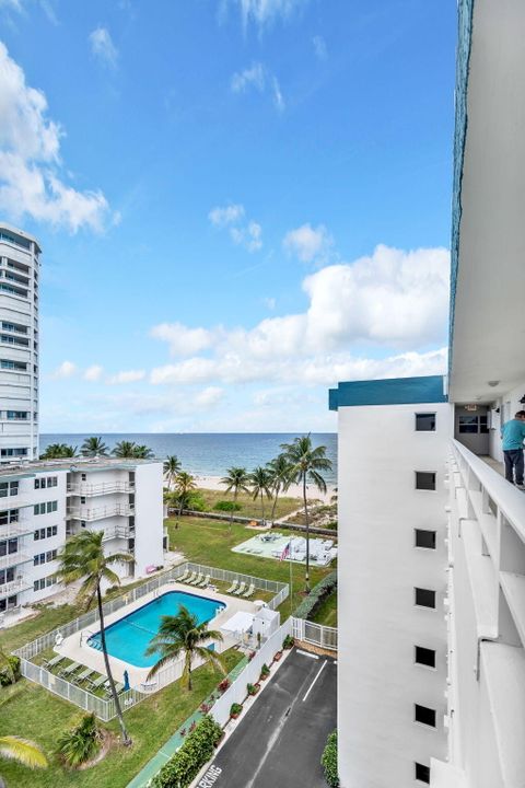 合同活跃: $3,200 (1 贝兹, 1 浴室, 800 平方英尺)