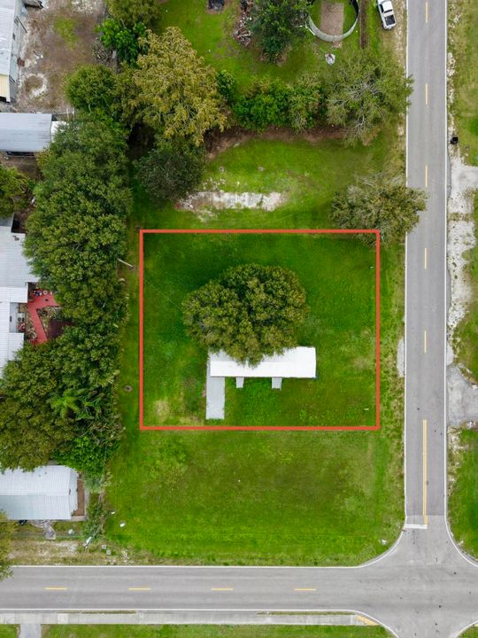 For Sale: $130,000 (2 beds, 1 baths, 672 Square Feet)