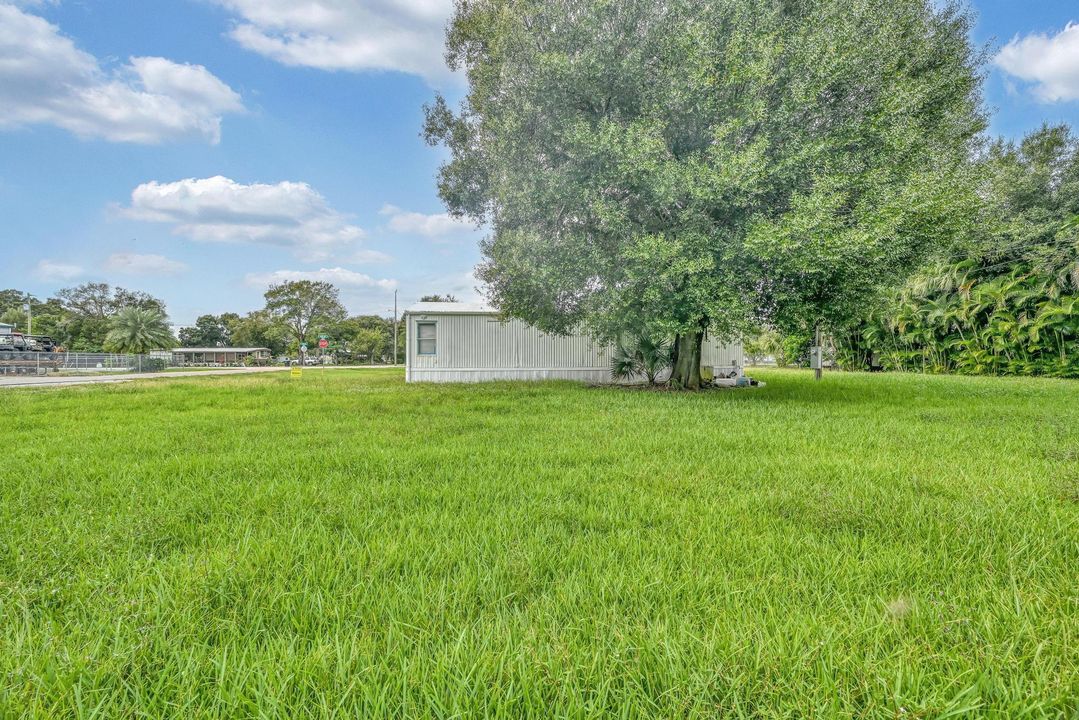 For Sale: $130,000 (2 beds, 1 baths, 672 Square Feet)