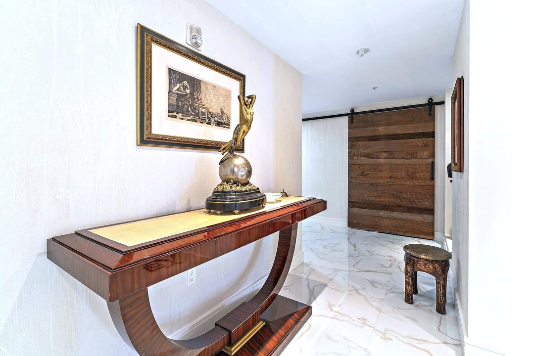 En Venta: $3,945,000 (3 camas, 3 baños, 3295 Pies cuadrados)