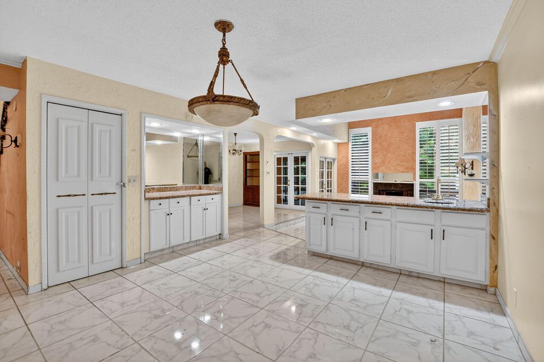 На продажу: $459,000 (3 спален, 3 ванн, 1902 Квадратных фут)