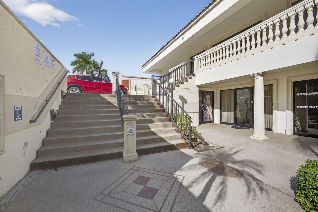 На продажу: $500,000 (0 спален, 0 ванн, 1400 Квадратных фут)