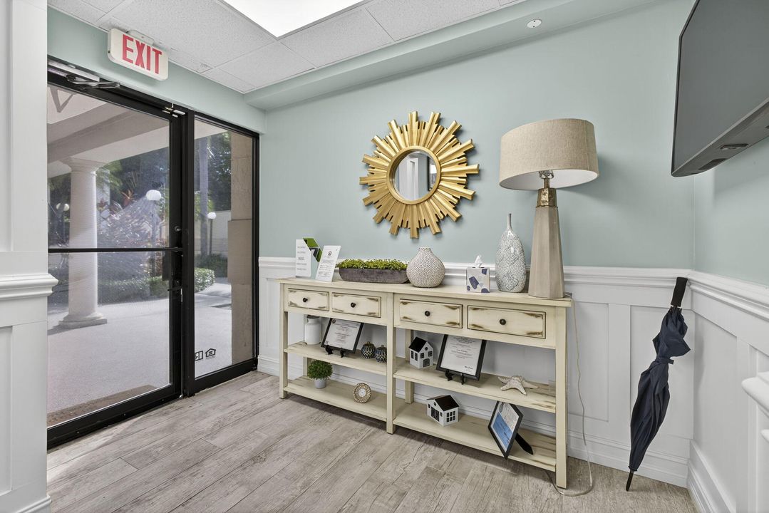 На продажу: $500,000 (0 спален, 0 ванн, 1400 Квадратных фут)