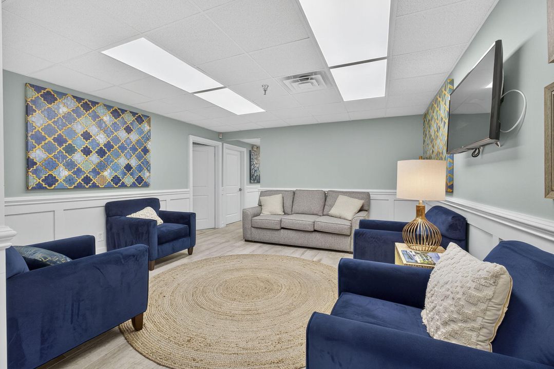 На продажу: $500,000 (0 спален, 0 ванн, 1400 Квадратных фут)