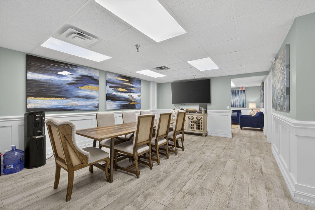 На продажу: $500,000 (0 спален, 0 ванн, 1400 Квадратных фут)