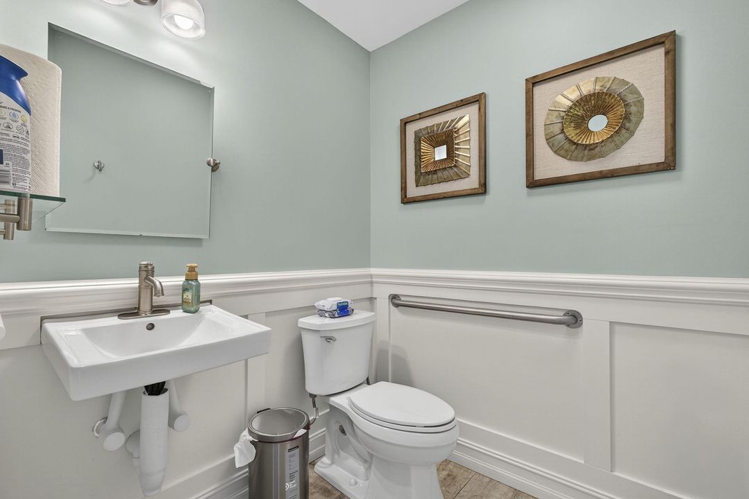 На продажу: $500,000 (0 спален, 0 ванн, 1400 Квадратных фут)