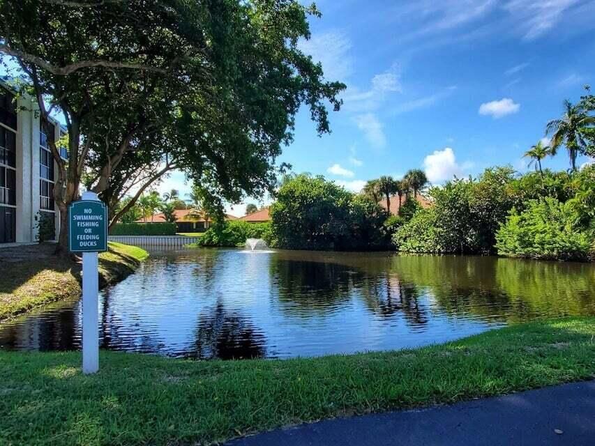 В аренду: $5,000 (1 спален, 1 ванн, 860 Квадратных фут)