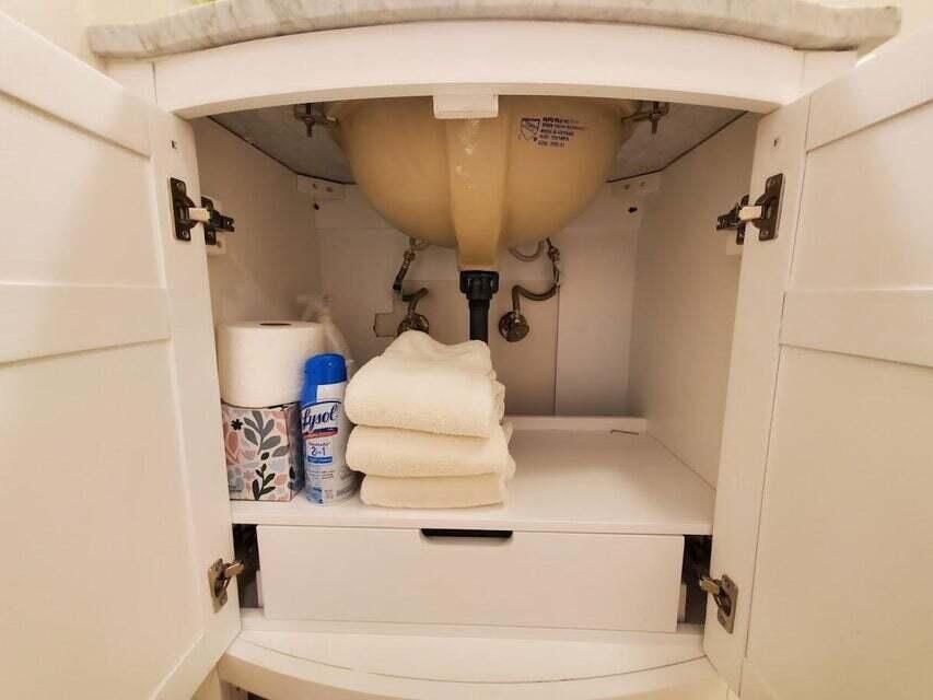 В аренду: $5,000 (1 спален, 1 ванн, 860 Квадратных фут)