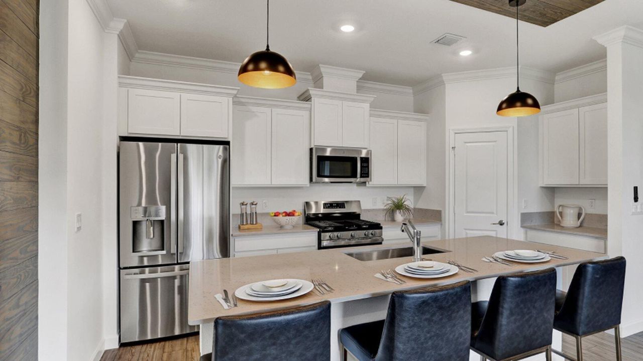 Activo con contrato: $469,945 (2 camas, 2 baños, 1758 Pies cuadrados)