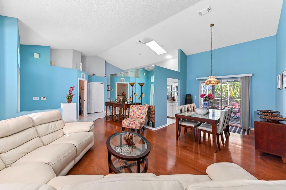 For Sale: $480,000 (3 beds, 2 baths, 1689 Square Feet)