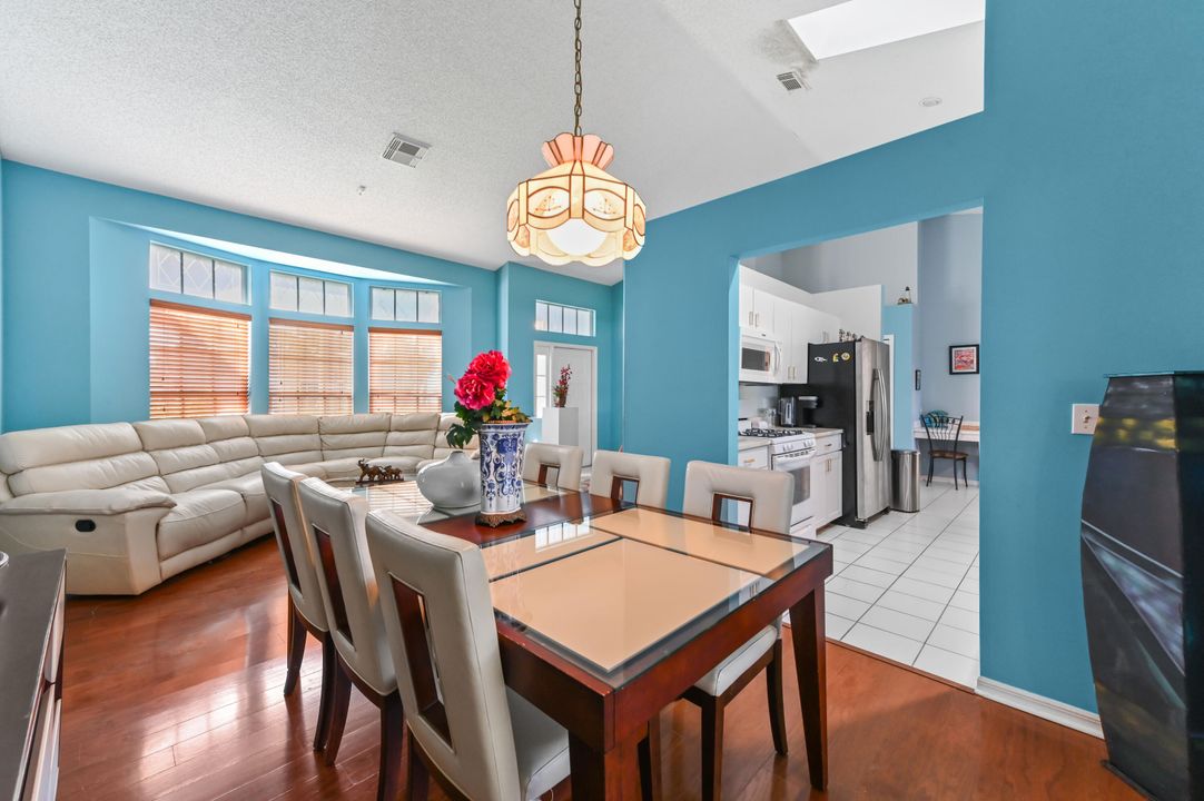 For Sale: $480,000 (3 beds, 2 baths, 1689 Square Feet)