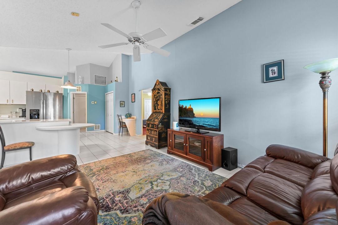 For Sale: $480,000 (3 beds, 2 baths, 1689 Square Feet)