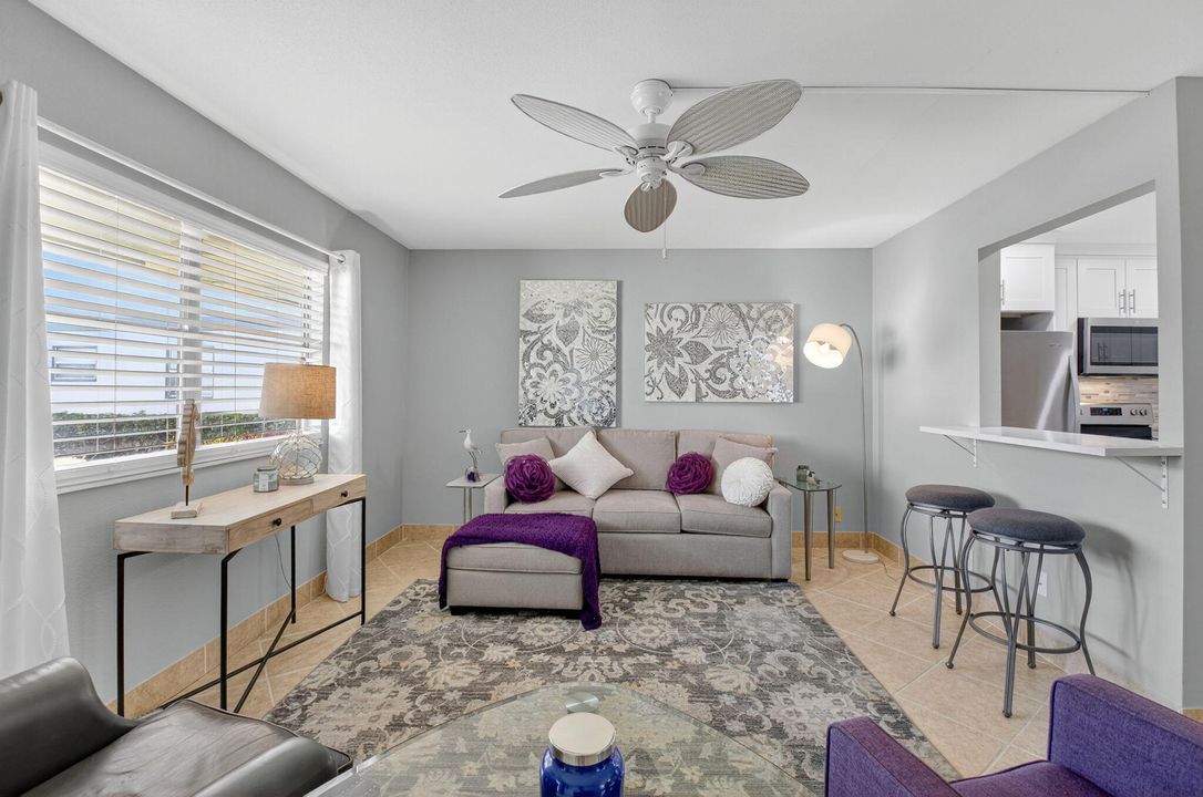 待售: $86,000 (1 贝兹, 1 浴室, 720 平方英尺)