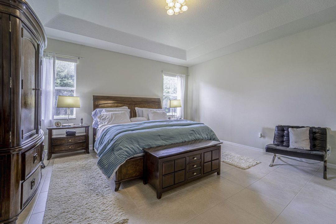 For Sale: $450,000 (3 beds, 2 baths, 1994 Square Feet)